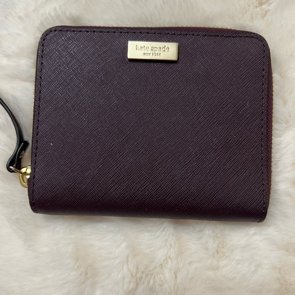 Kate Spade small zip wallet - Picture 1 of 8